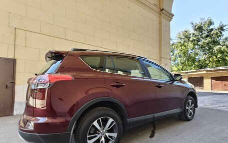 Toyota RAV4, 2018 год, 2 650 000 рублей, 5 фотография