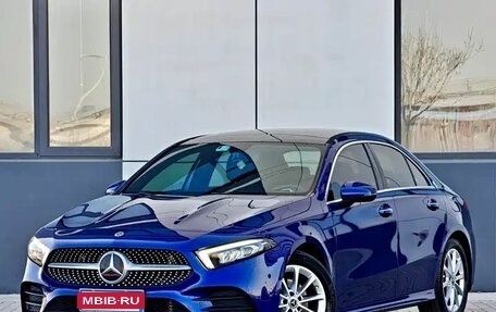 Mercedes-Benz A-Класс, 2023 год, 1 749 003 рублей, 1 фотография