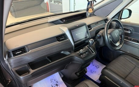 Honda Freed II, 2017 год, 1 649 000 рублей, 12 фотография