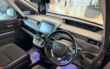 Honda Freed II, 2017 год, 1 649 000 рублей, 10 фотография