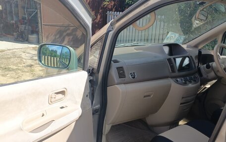 Nissan Serena II, 2002 год, 200 000 рублей, 24 фотография