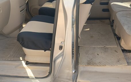 Nissan Serena II, 2002 год, 200 000 рублей, 28 фотография