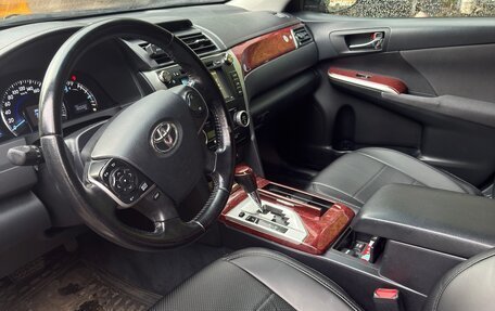 Toyota Camry, 2014 год, 1 700 000 рублей, 10 фотография