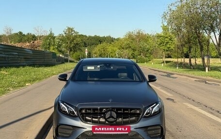 Mercedes-Benz E-Класс, 2018 год, 2 840 000 рублей, 3 фотография