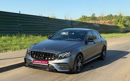 Mercedes-Benz E-Класс, 2018 год, 2 840 000 рублей, 4 фотография