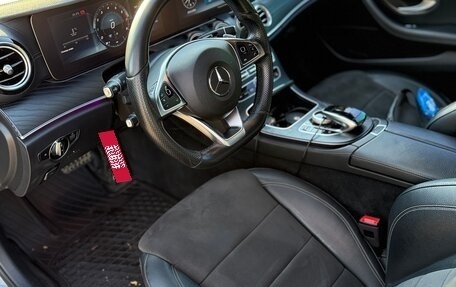 Mercedes-Benz E-Класс, 2018 год, 2 840 000 рублей, 10 фотография