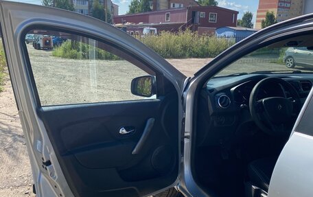 Renault Logan II, 2014 год, 650 000 рублей, 6 фотография