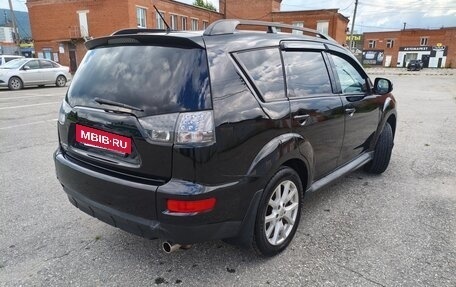 Mitsubishi Outlander III рестайлинг 3, 2011 год, 900 000 рублей, 3 фотография