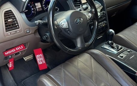 Infiniti QX70, 2014 год, 2 690 000 рублей, 14 фотография