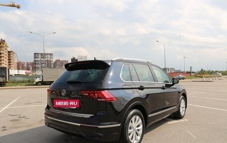 Volkswagen Tiguan II, 2021 год, 2 550 000 рублей, 6 фотография