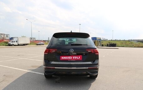 Volkswagen Tiguan II, 2021 год, 2 550 000 рублей, 7 фотография