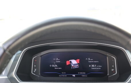 Volkswagen Tiguan II, 2021 год, 2 550 000 рублей, 22 фотография