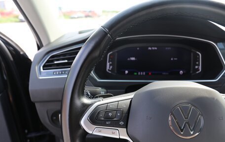 Volkswagen Tiguan II, 2021 год, 2 550 000 рублей, 25 фотография