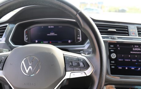 Volkswagen Tiguan II, 2021 год, 2 550 000 рублей, 24 фотография
