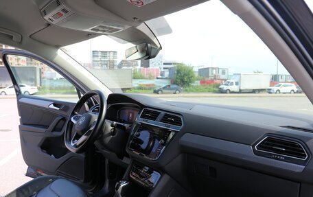 Volkswagen Tiguan II, 2021 год, 2 550 000 рублей, 40 фотография