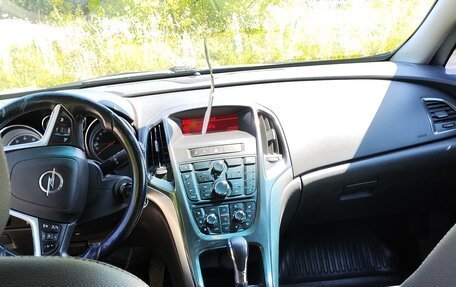 Opel Astra J, 2010 год, 650 000 рублей, 17 фотография