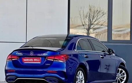Mercedes-Benz A-Класс, 2023 год, 1 749 003 рублей, 5 фотография
