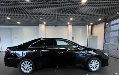 Toyota Camry, 2017 год, 2 048 000 рублей, 2 фотография