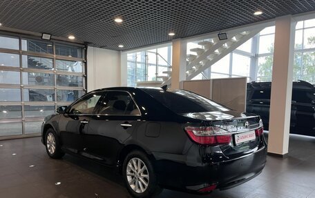 Toyota Camry, 2017 год, 2 048 000 рублей, 5 фотография
