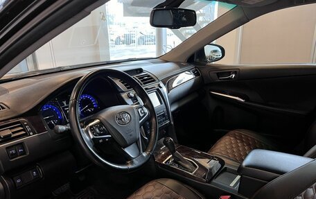 Toyota Camry, 2017 год, 2 048 000 рублей, 20 фотография