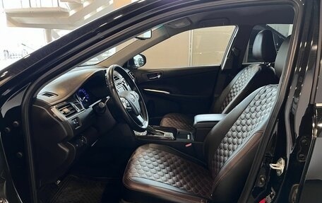 Toyota Camry, 2017 год, 2 048 000 рублей, 14 фотография