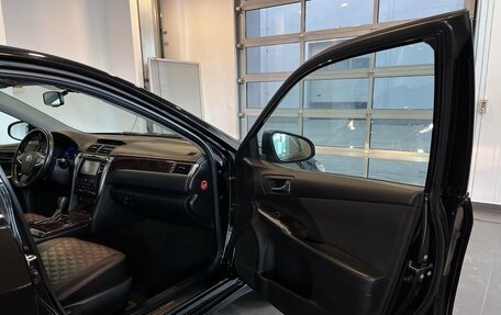 Toyota Camry, 2017 год, 2 048 000 рублей, 24 фотография