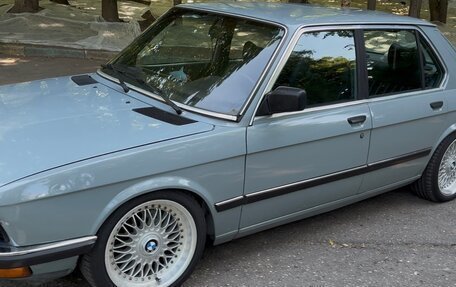 BMW 5 серия, 1982 год, 2 000 000 рублей, 3 фотография