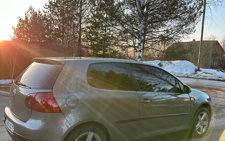 Volkswagen Golf V, 2004 год, 550 000 рублей, 3 фотография