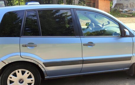 Ford Fusion I, 2006 год, 300 000 рублей, 13 фотография