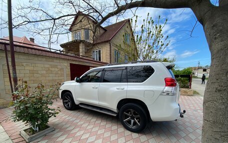 Toyota Land Cruiser Prado 150 рестайлинг 2, 2012 год, 3 000 000 рублей, 4 фотография