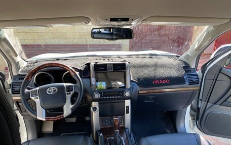 Toyota Land Cruiser Prado 150 рестайлинг 2, 2012 год, 3 000 000 рублей, 8 фотография