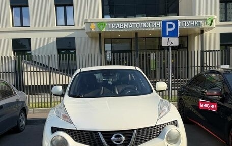Nissan Juke II, 2011 год, 850 000 рублей, 1 фотография