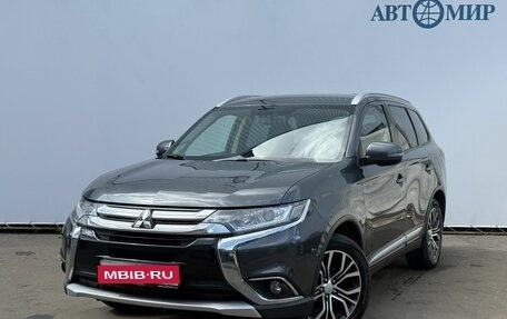 Mitsubishi Outlander III рестайлинг 3, 2017 год, 1 890 000 рублей, 1 фотография