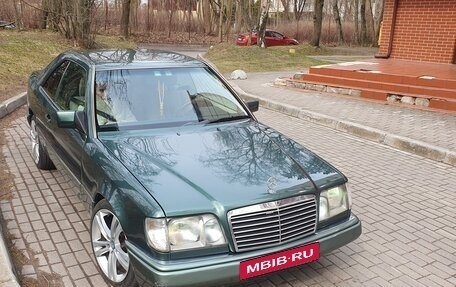 Mercedes-Benz E-Класс, 1994 год, 1 200 000 рублей, 6 фотография