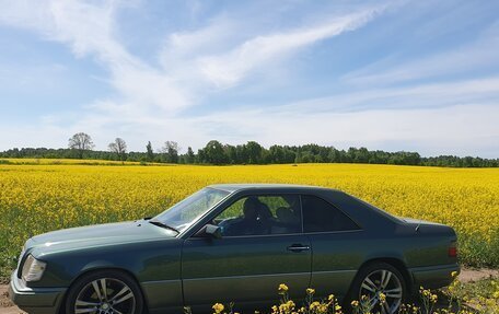 Mercedes-Benz E-Класс, 1994 год, 1 200 000 рублей, 11 фотография