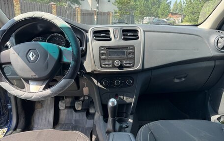 Renault Logan II, 2016 год, 820 000 рублей, 4 фотография