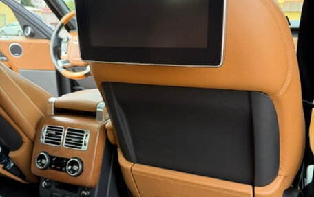 Land Rover Range Rover IV рестайлинг, 2019 год, 7 600 000 рублей, 10 фотография