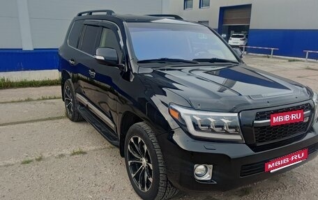 Toyota Land Cruiser 200, 2012 год, 3 600 000 рублей, 2 фотография