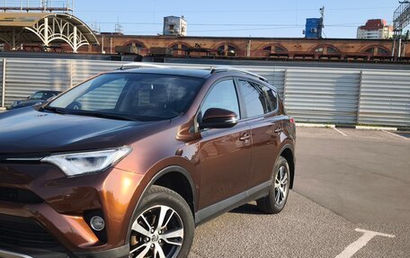 Toyota RAV4, 2018 год, 2 150 000 рублей, 4 фотография