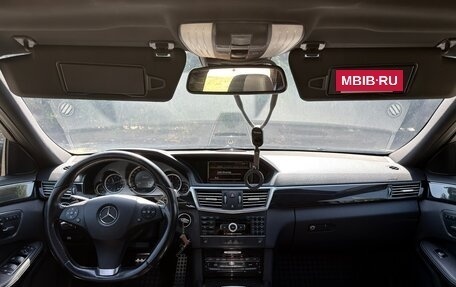 Mercedes-Benz E-Класс, 2010 год, 1 865 000 рублей, 10 фотография