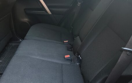 Toyota RAV4, 2018 год, 2 150 000 рублей, 13 фотография