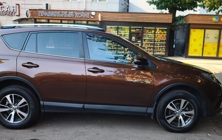 Toyota RAV4, 2018 год, 2 150 000 рублей, 23 фотография