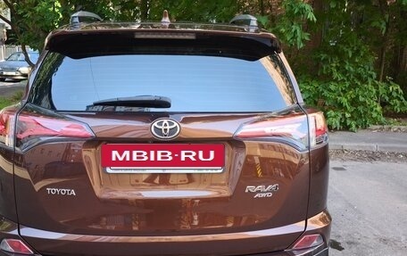 Toyota RAV4, 2018 год, 2 150 000 рублей, 24 фотография