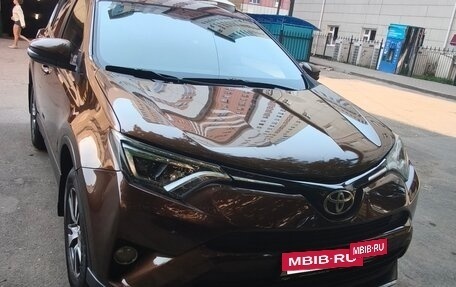 Toyota RAV4, 2018 год, 2 150 000 рублей, 30 фотография