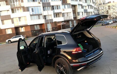 Volkswagen Touareg III, 2016 год, 4 200 000 рублей, 6 фотография