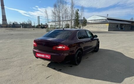 Skoda Superb III рестайлинг, 2012 год, 1 100 000 рублей, 13 фотография