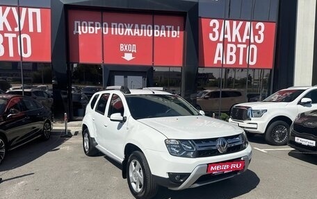 Renault Duster I рестайлинг, 2017 год, 1 390 000 рублей, 3 фотография