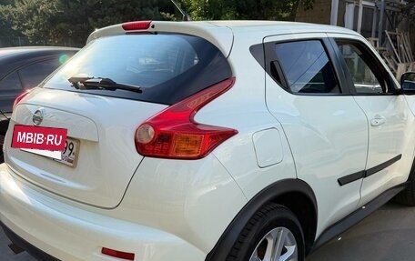 Nissan Juke II, 2011 год, 850 000 рублей, 9 фотография
