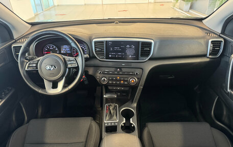 KIA Sportage IV рестайлинг, 2020 год, 2 095 000 рублей, 7 фотография