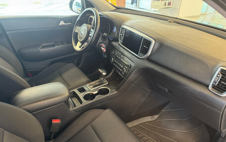 KIA Sportage IV рестайлинг, 2020 год, 2 095 000 рублей, 6 фотография